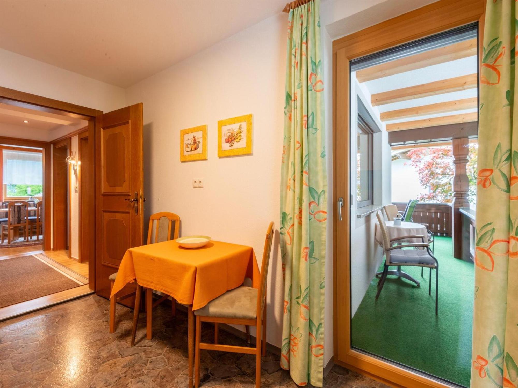 Holiday Flat Schwemberger, Fuegen Ngoại thất bức ảnh